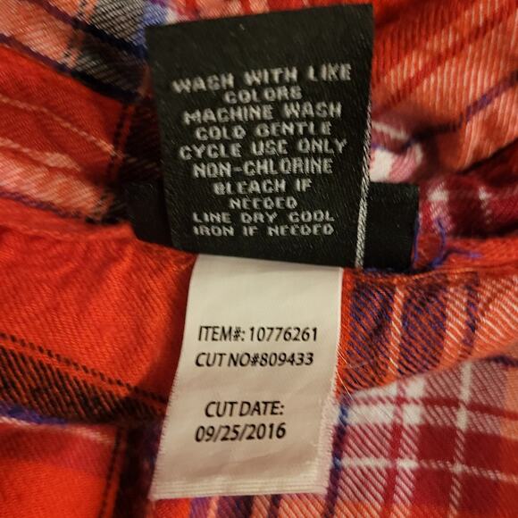 Torrid Plaid Button Front Shirt Women 4X Plus Long Sleeve Red Blue Rayon Casual - Picture 10 of 10